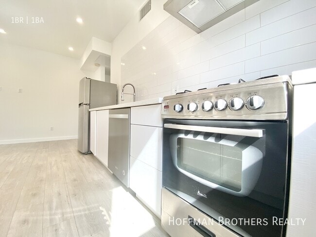 Photo - 2510 London St Unit A