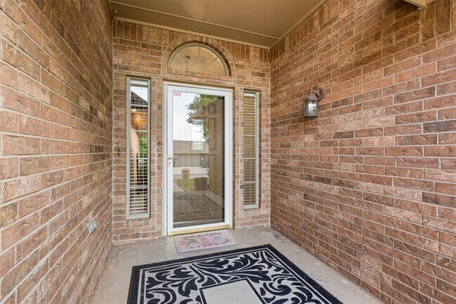 Photo - 2725 NW 166th St