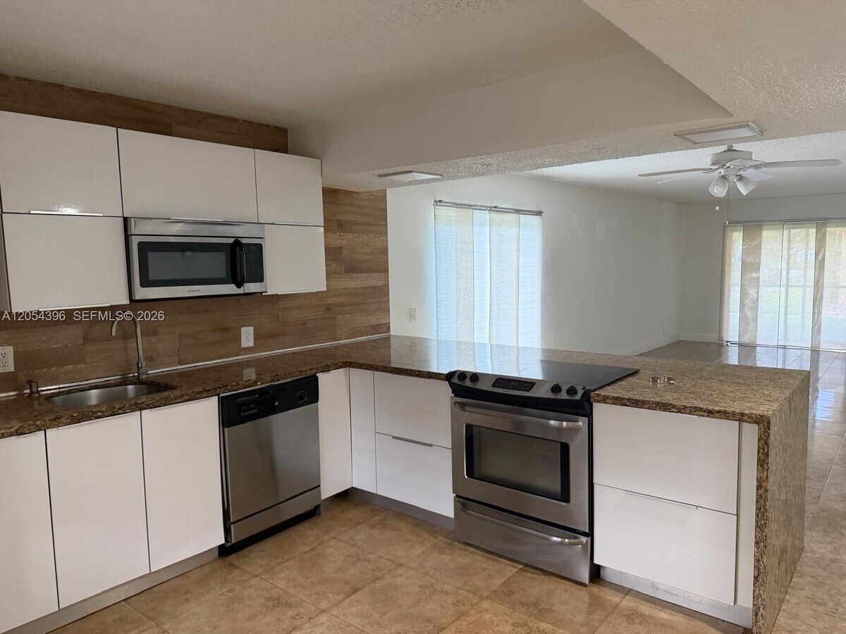 Photo - 178 Lakeview Dr Unit 101