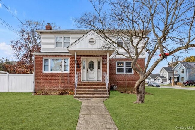 Photo - 2492 Lefferts Pl House