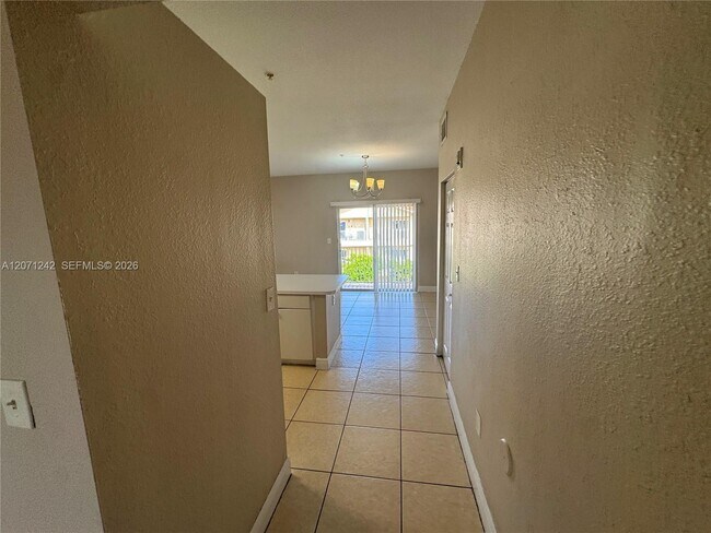 Photo - 6940 NW 179th St Unit 404-7
