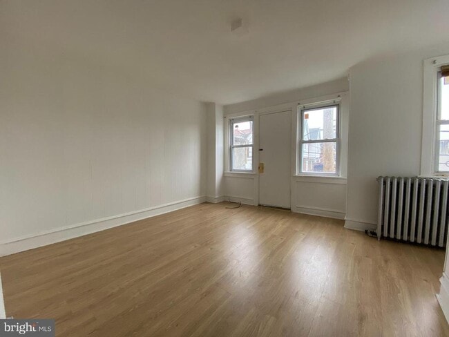 Photo - 217 Sansom St