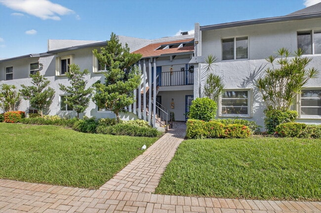 Building Photo - 6525 S Oriole Blvd Unit 2060