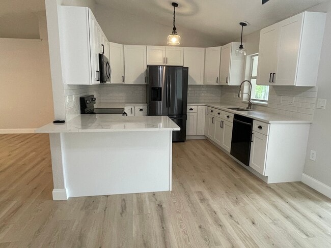 Photo - 23811 Sunset View