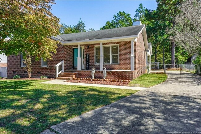 Photo - 184 E 12 Oaks Rd