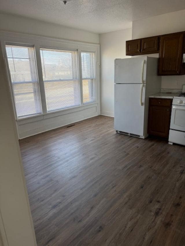 Photo - 206 N 3rd St