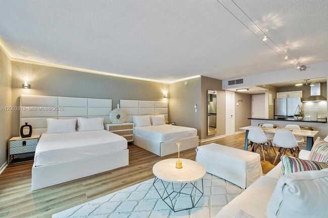 Building Photo - 2301 Collins Ave Unit 421