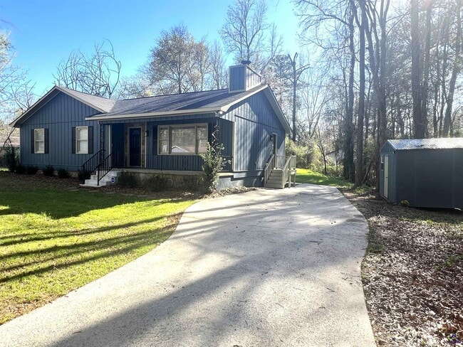 Photo - 221 Jefferson Cir