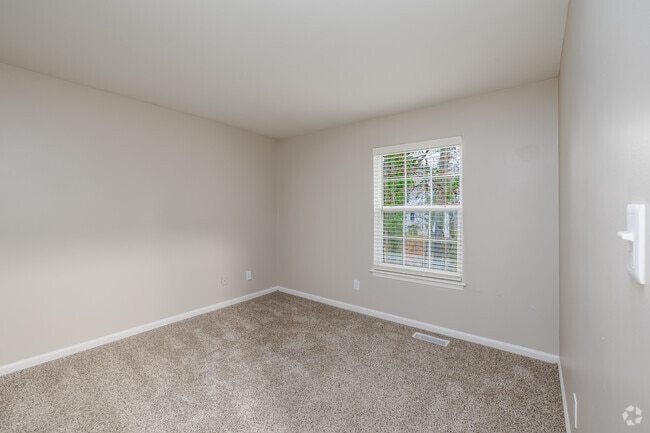 2BR, 1.5BA - 987SF - Guest Bedroom