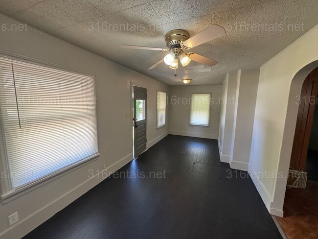Photo - $725 - 1 bed 1 bath - Single Family Home