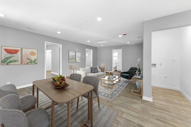 Dining/Living Room View - 120 E Rose Ave Casa