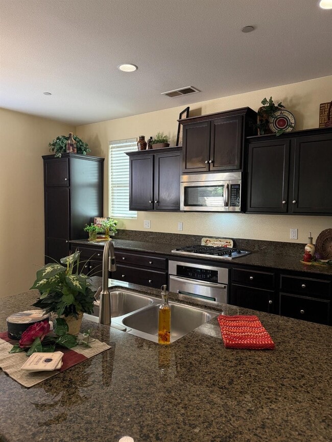 Photo - 1523 N Strada Way