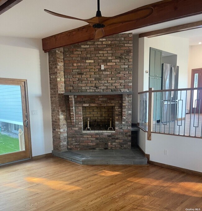 123 Shore Rd House House Rental in Glen Cove, NY