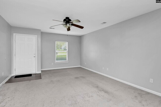 Photo - 141 Wigmore Ln House