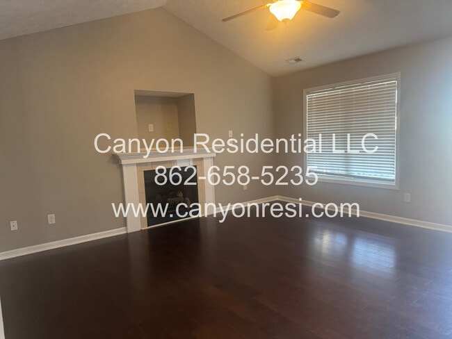 Photo - 2220 Chasewater Rd