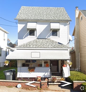 Building Photo - 521 Cedar St Rental