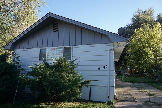 Duplex - Duplex Apartment Unit 5580
