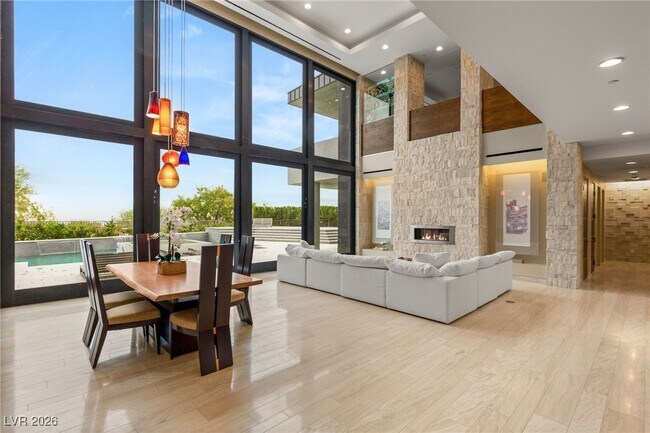 Photo - 98 Sun Glow Ln