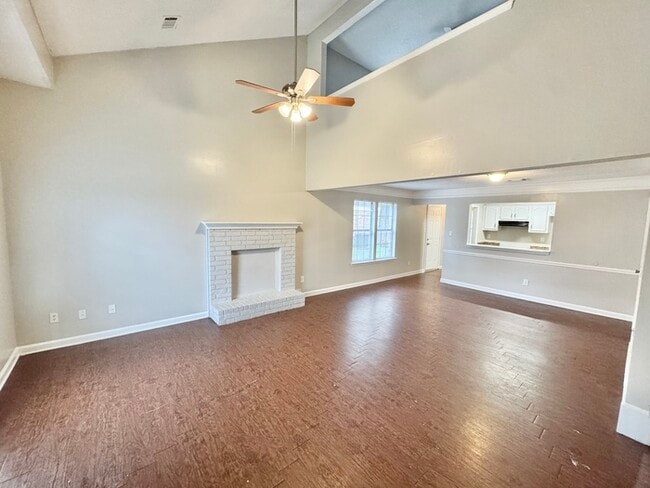 Photo - 5825 Plum Valley Dr