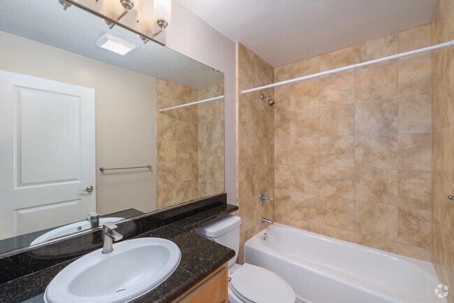 3BR, 2BA - 1,350SF - Second Bathroom - The Cove at Bear Valley