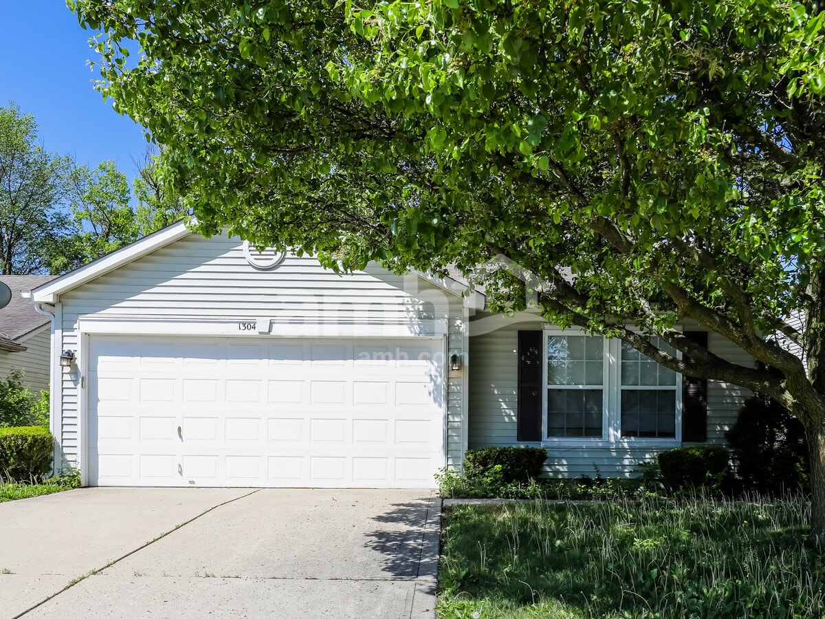 Photo - 1304 Castleford Ln