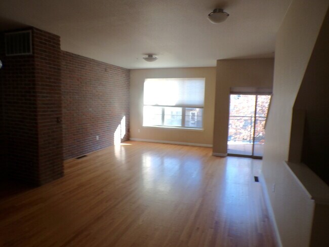 Belmar Townhome - 3 Bedroom, 3 Bathroom (70Vi)