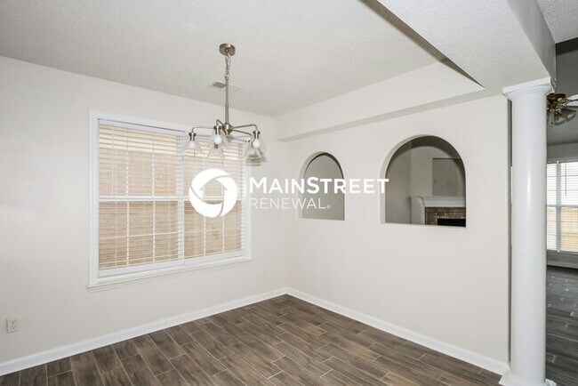 Photo - 3 Bedroom Pet-Friendly Home in CORDOVA, TN with Main Street Renewal