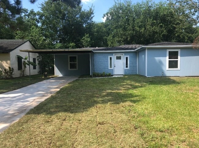 Building Photo - 5223 Windemere St Rental