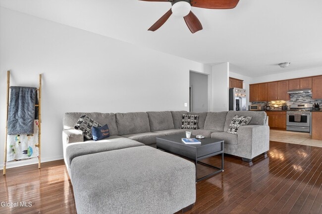 Photo - 8 Coronado Way