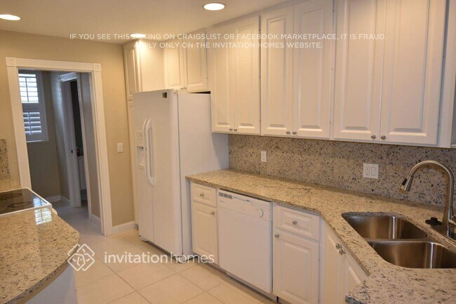 Photo - 400 Capistrano Dr