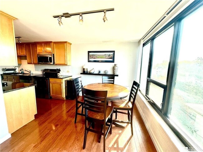 Photo - 849 Delaware Ave Unit #401