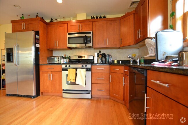 Building Photo - 37 Arden St Unit 2 Rental