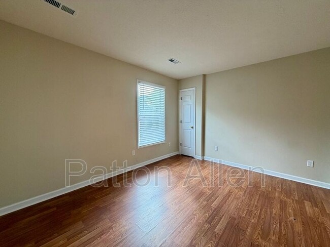 Photo - 3 Wesley Branch Rd Unit Apt D