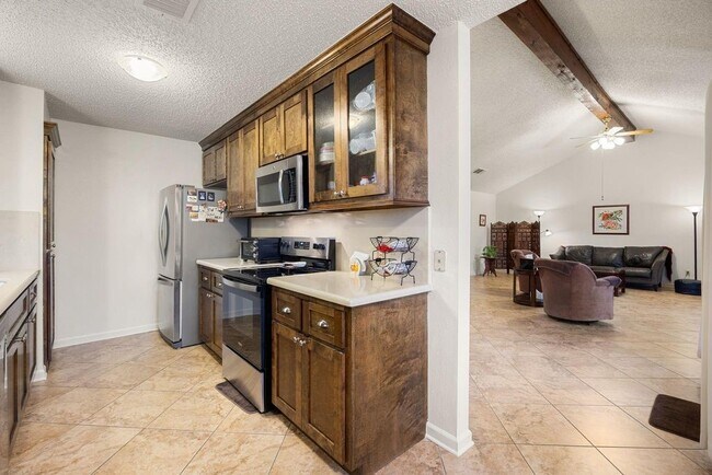 Photo - 2306 Townhall Ln