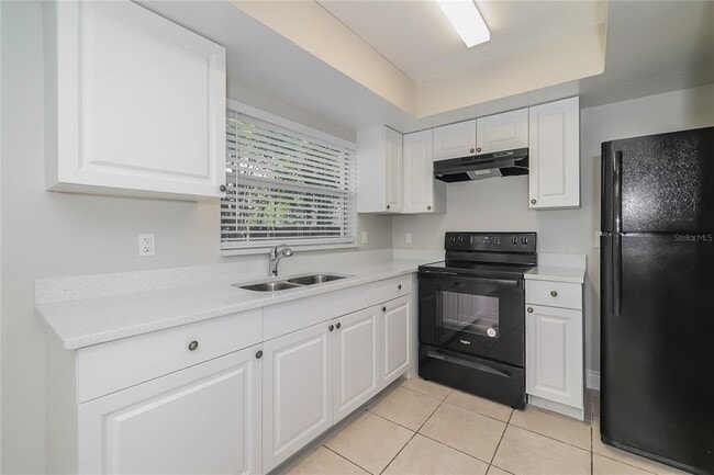 Photo - 1829 Columbine Dr