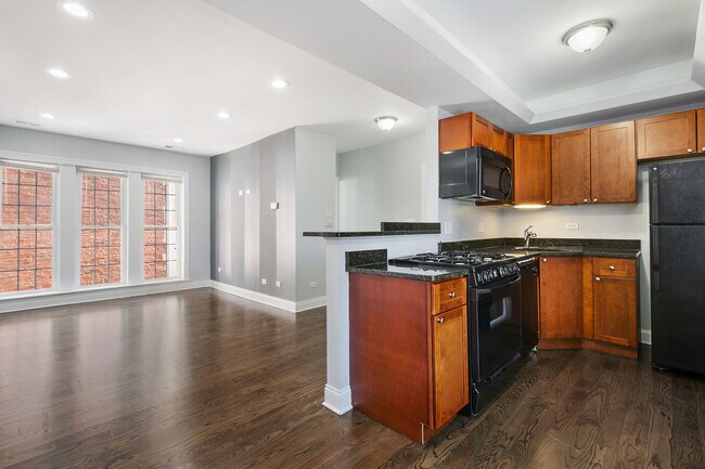 Photo - 7724 N Ashland Ave Unit F2