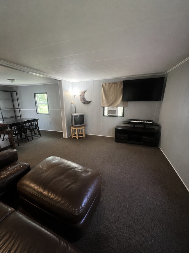 Photo - 3 Bedroom Apartment in Mount Morris – Available August 15th ,2026