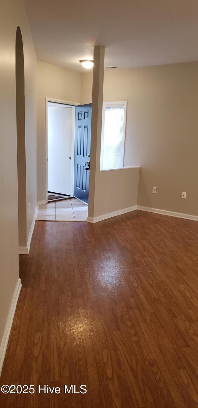 Building Photo - 1135 Turtle Creek Rd Unit C