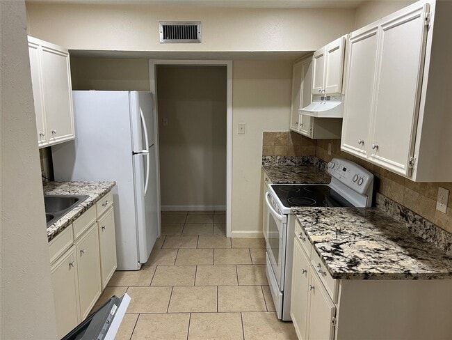 Building Photo - 6906 Gettysburg Dr