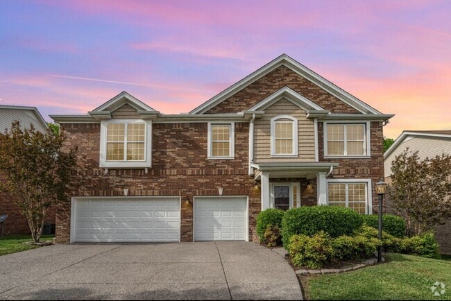 Building Photo - 4 bed/ 2.5 bath in Hermitage TN Rental