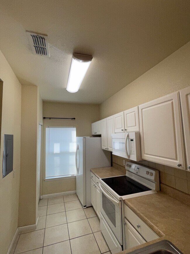 Photo - Beautiful 2 bedroom 2.5 bathroom townhome