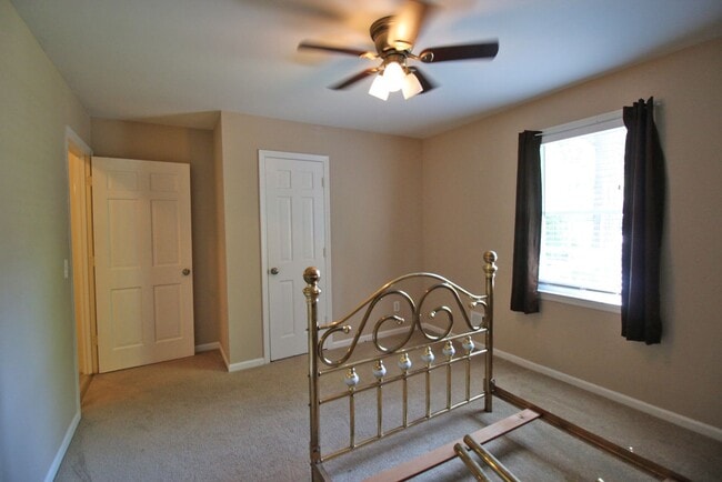 Photo - Fabulous 4 bedroom 2.5 bath Forest Acres home