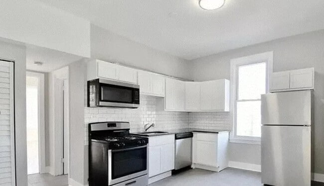 Photo - 3758 W McLean Ave Unit CH1
