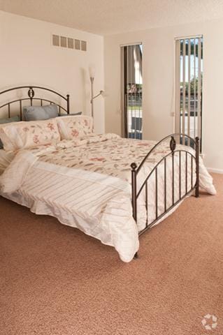 Bedroom - Pine Ridge Apartments