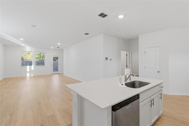 Photo - 465 Brooks Ranch Dr House