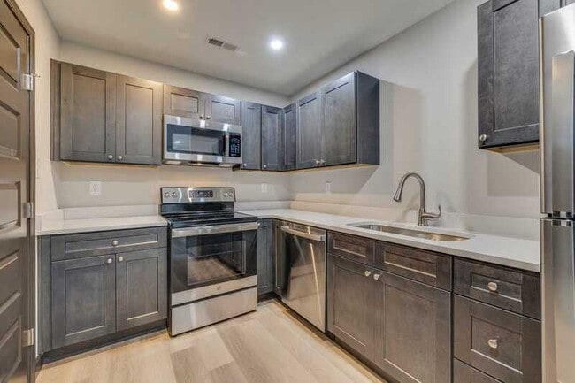 Photo - Delaney Way- 122