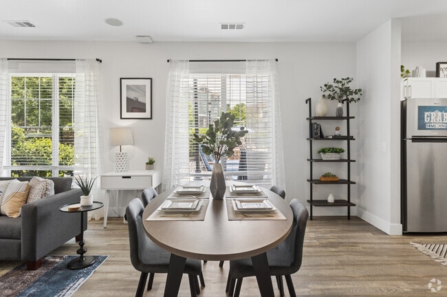 4BR, 4BA - 1,232SF - Dining Room