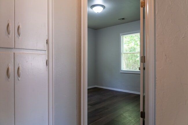 Photo - NEWLY RENOVATED 2 BEDROOM HOME!