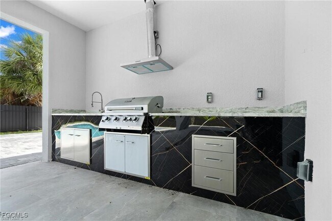 Photo - 2013 SW 37th Terrace