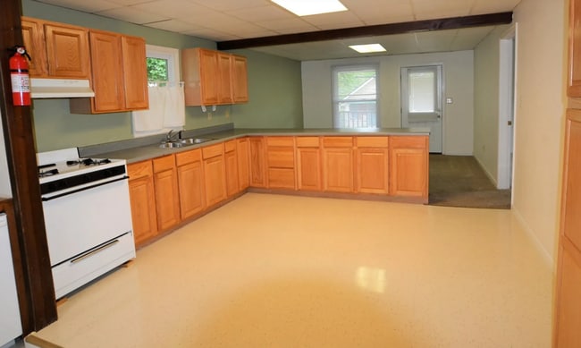 Photo - Bungalow Near Downtown Bloomington – *6 mo...